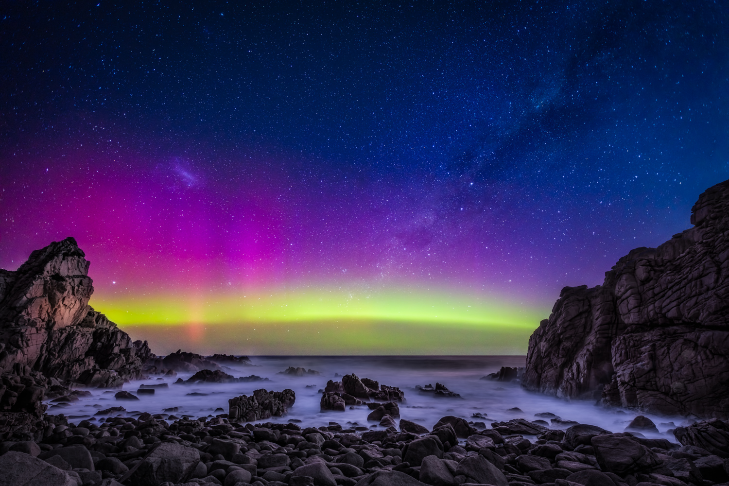 Aurora | Night Sky Photography Workshop , Phillip Island - Pinnacles at Cape Woolamai, Victoria Australia.