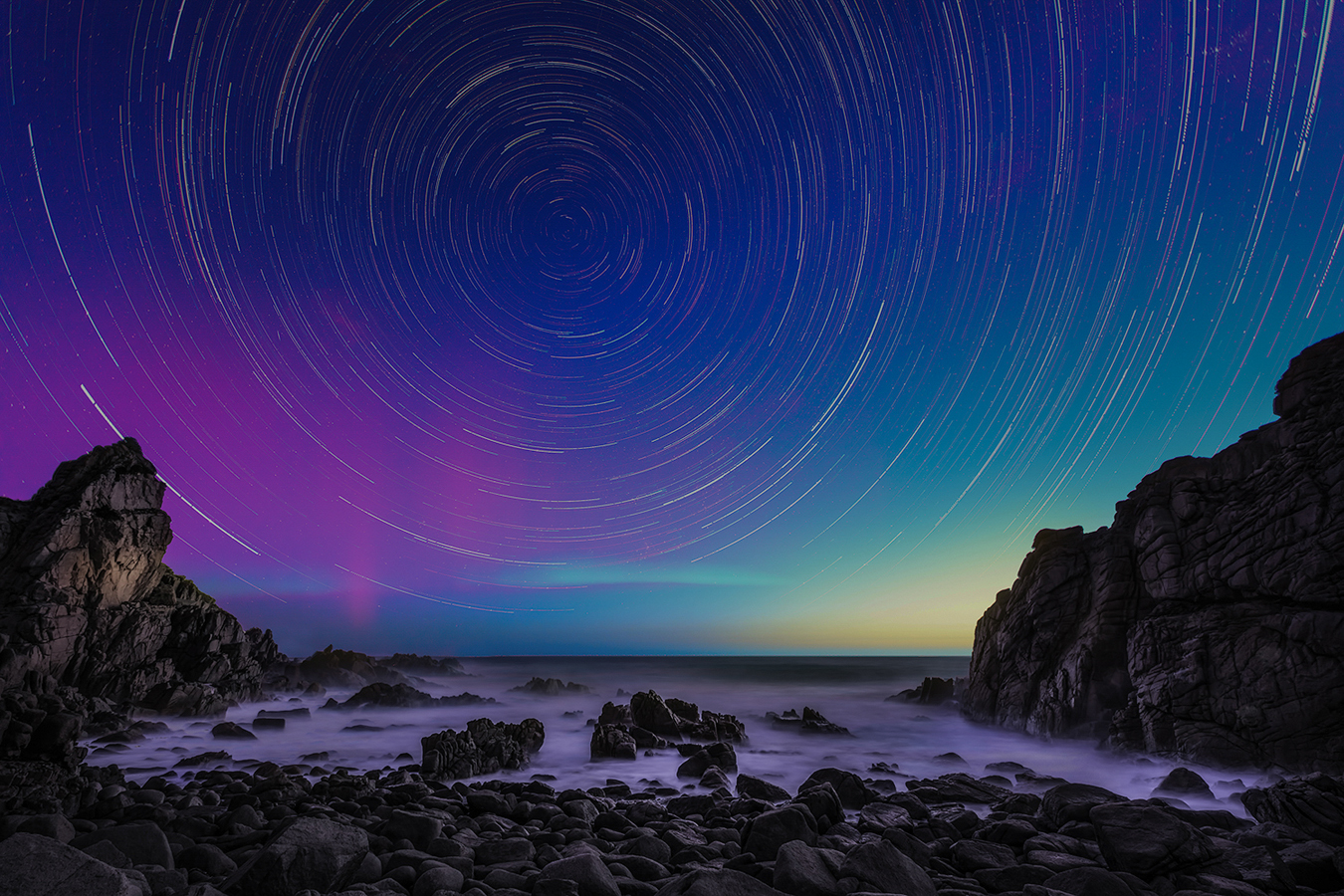 Aurora Australis at The Pinnacles, Cape Woolamai Phillip Island photography | We Are Raw Photography Stargazing Tours